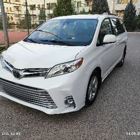 Toyota Sienna 2020