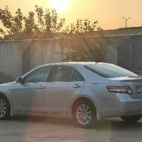 Toyota Camry 2011