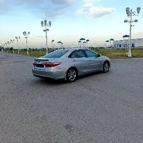Toyota Camry 2016