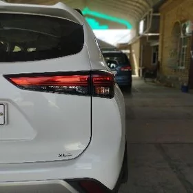 Toyota Highlander 2022