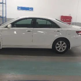 Toyota Camry 2011