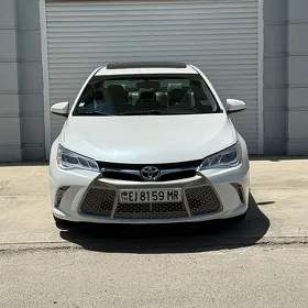 Toyota Camry 2015