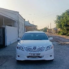 Toyota Camry 2010
