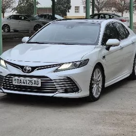 Toyota Camry 2018