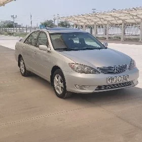Toyota Camry 2004