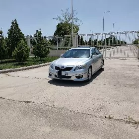 Toyota Camry 2011