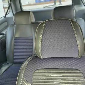 Toyota Sienna 2002