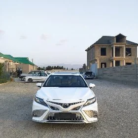 Toyota Camry 2022