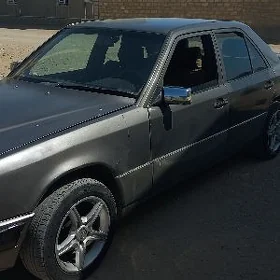 Mercedes-Benz 230E 1987