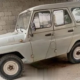 UAZ 469 2000