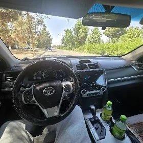 Toyota Camry 2013