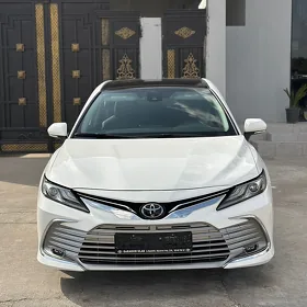 Toyota Camry 2023