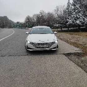 Hyundai Elantra 2021
