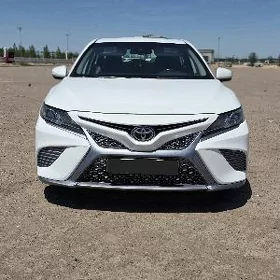 Toyota Camry 2020