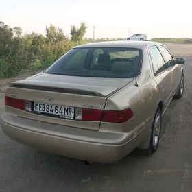 Toyota Camry 2001