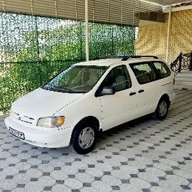 Toyota Sienna 2000