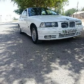 BMW 320 1992