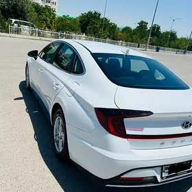 Hyundai Sonata 2021