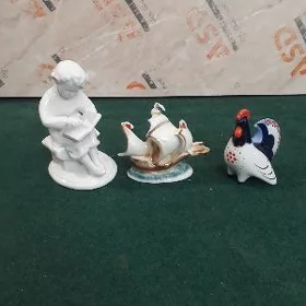Статуетки