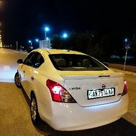 Nissan Versa 2013