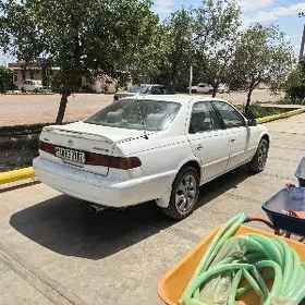 Toyota Camry 1999