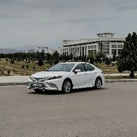 Toyota Camry 2022