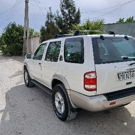 Nissan Pathfinder 2002