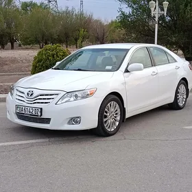 Toyota Camry 2011
