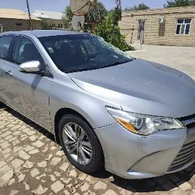 Toyota Camry 2016