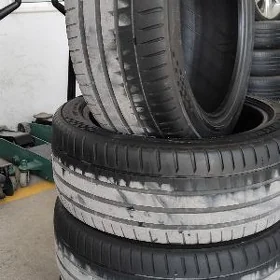 235 45 18 MiCHELIN