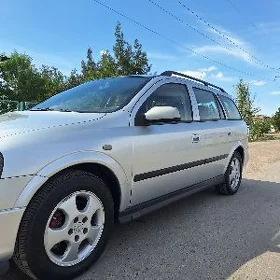 Opel Astra 2000