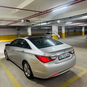 Hyundai Sonata 2013