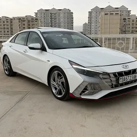 Hyundai Elantra 2021