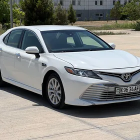 Toyota Camry 2018