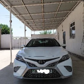 Toyota Camry 2020