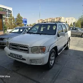 Nissan Pathfinder 2001