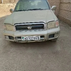 Nissan Pathfinder 2002