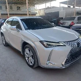 Lexus UX 200 2020