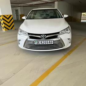 Toyota Camry 2017