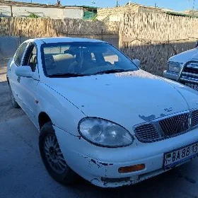 Daewoo Leganza 1998