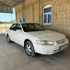 Toyota Camry 1999