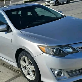 Toyota Camry 2013