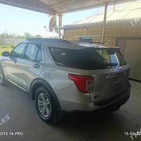 Ford Explorer 2022