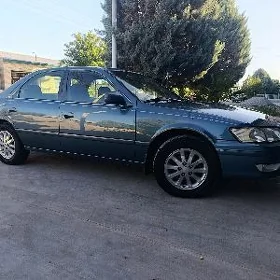 Toyota Camry 2001