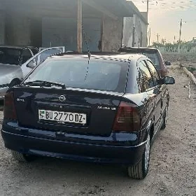 Opel Astra 2000