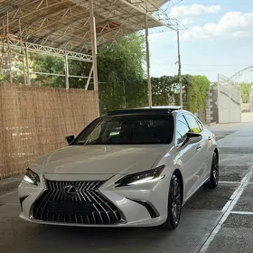 Lexus ES 350 2021