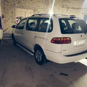 Toyota Sienna 2000