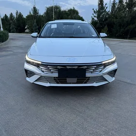 Hyundai Elantra 2026