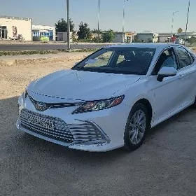 Toyota Camry 2022