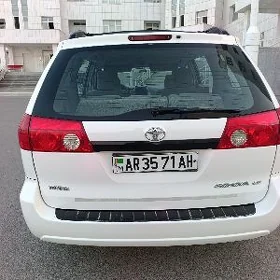 Toyota Sienna 2006